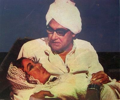 Ashok Kumar & Meena Kumari